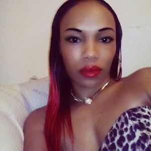 Meet your Posher, Ana